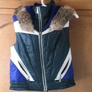 Hooded vest with removable faux fur collar